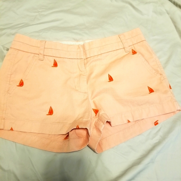J. Crew Chino Broken-In Embroidered Sailboats Cotton Short Shorts - Picture 1 of 7